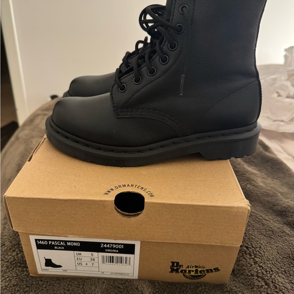 Dr. Martens Black Pascal Mono Boots - Picture 4 of 4